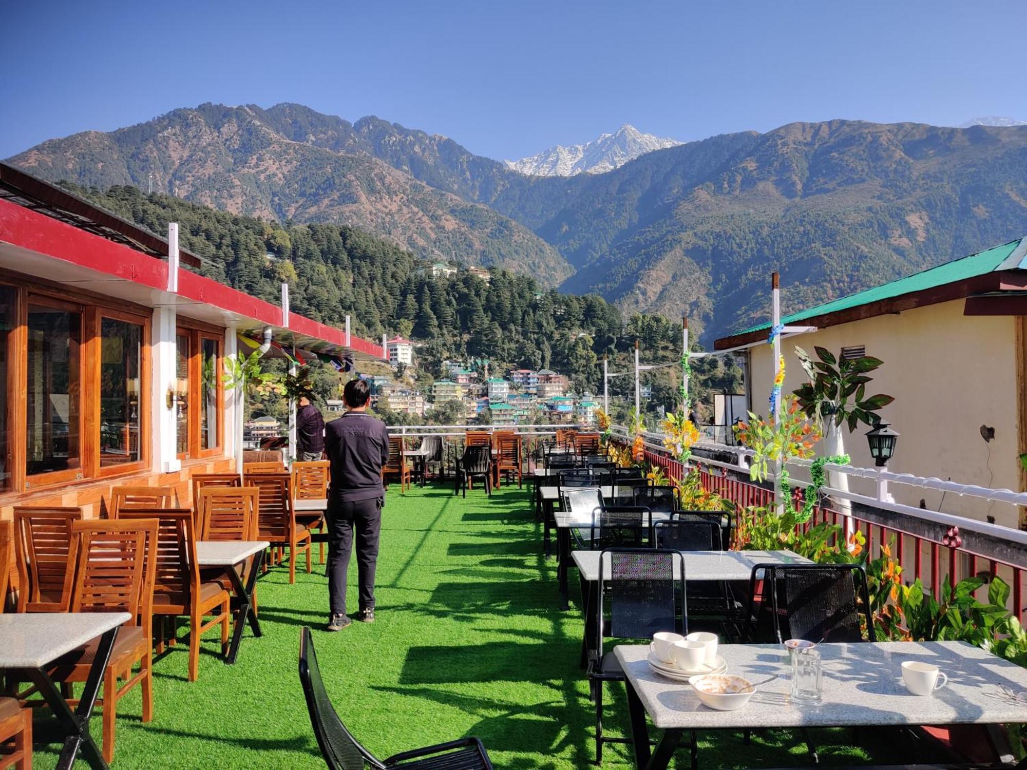 Hotel Akash - Luxury Hotel In Mcleodganj McLeod Ganj Esterno foto